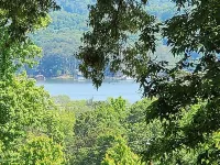 4. Spacious historic home in Lake Guntersville