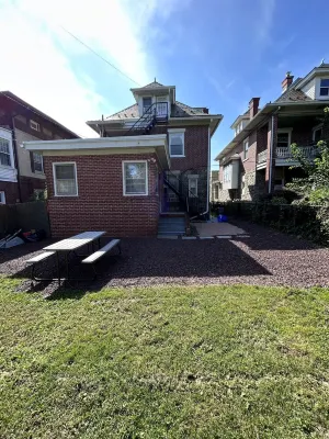 The Blue backyard studio suite!!  Convenience and practicality in one place!! Các khách sạn gần Allentown Bus Terminal