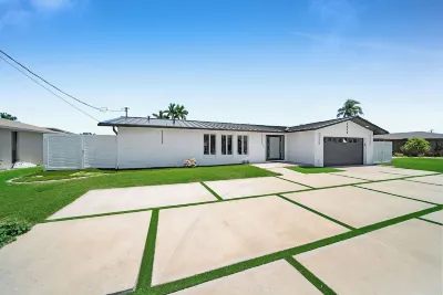 Casa marina is located in Cape Coral with 4 full bedrooms and 3 bath and pool Hotels near Circle K