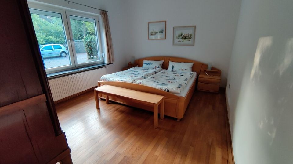 Vacation apartment Jantje in Emden city center with garden directly on the canal
