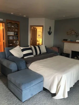 Sandy Beach Front Cottage with great Sunsets