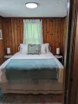 Lake Cumberland Lakeside Cabin