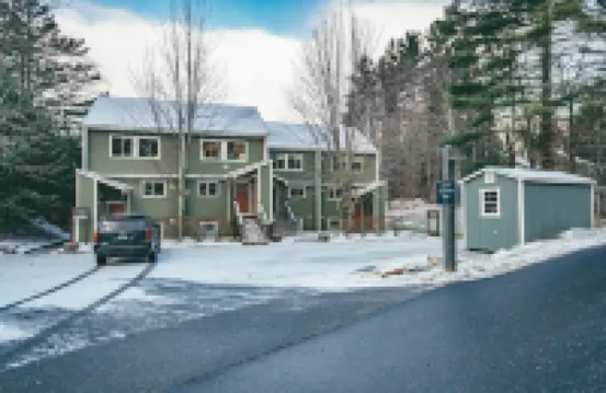 A Topnotch Stowe Experience - Stowe Condo with Free Resort Pool & Hot Tub
