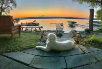 Canadaigua Lake Sunset Oasis: Private Beach, Family Fun Wineries, CMAC, Shopping