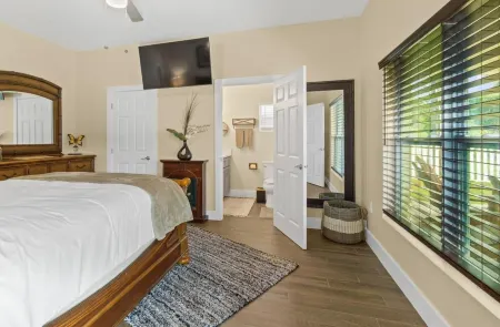 Bahama Breeze Retreat