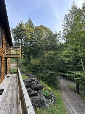 Fox Ridge - White Mtn. Elegance - EV charging on site - Waterville Valley Ski Hotels in Thornton