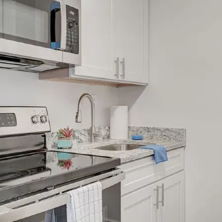 Newly Renovated1 Bedroom Apartment in Gadsden near Downtown