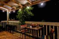 Doomben Ridge Farm House