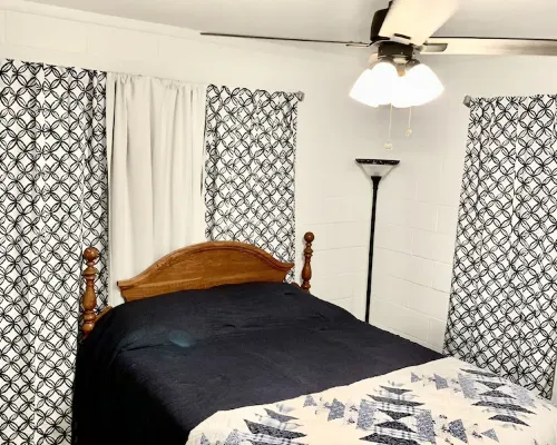 Cute little house within walking distance to food and the beach Hotels in Port O'Connor