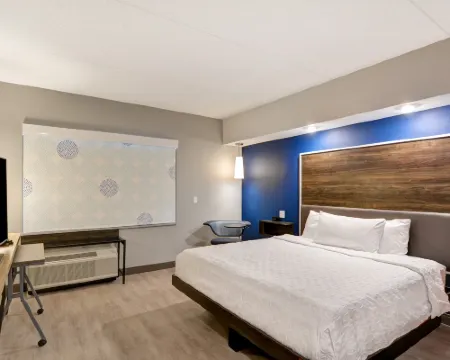 Tru by Hilton Syracuse North Airport Area Hotels in Onondaga County