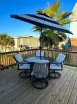 Boho Beach Bungalow with new deck walking distance from the Gulf - Wifi