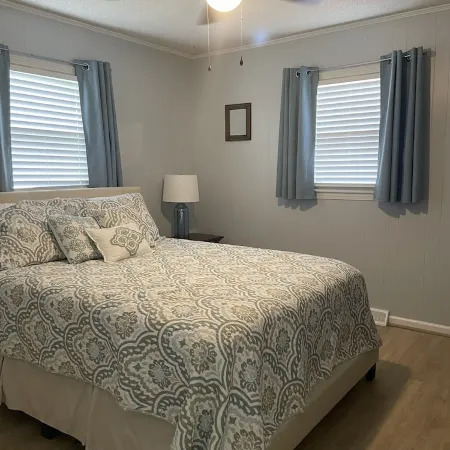 Lakefront Retreat on Lake Tillery