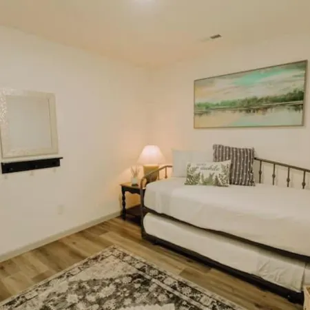 3 Bedroom Near Green River Lake