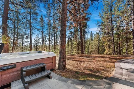 /\ frame · breathtaking · view · luxurious · romantic