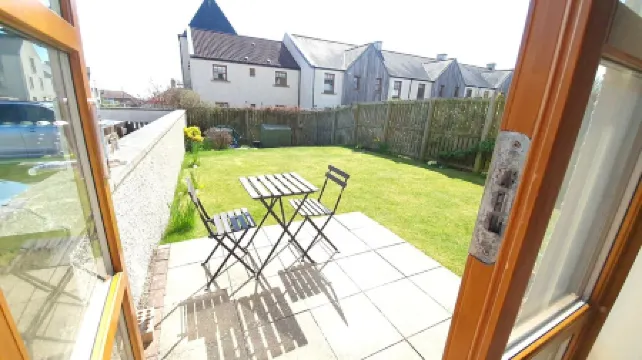 2 bedroom garden apartment, Crail, Roseford Apartment with private parking