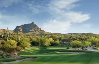 Charming 3-bedroom villa in E Scottsdale with htd pool/spa & mountain views