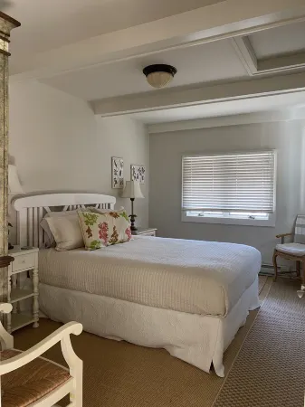 Darling Two Bedroom Condo Downtown Harbor Springs