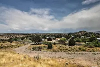 Cozy Rimrock Cottage w/ Hot tub - Near Sedona!