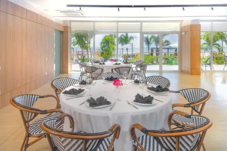 Radisson Riviera Panama Отели в г. Чаме