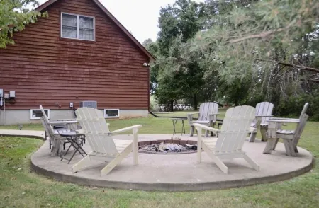 Harbor Springs, Lake Cumberland Cabin