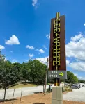 The Hideaway Haven - 3BD Condo w/ King Bed Suite & Free Gated Parking