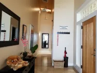 Panoramic View of the Ocean Luxury Home 2700 sq/ft 1 Level  Petfree High Ceiling Hotels in Bandon