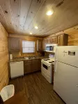 Pine Perfect Cabin on the edge of town only 1/2 mile from Current River!