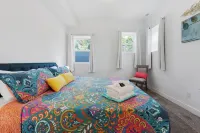 Huge Reunion Ctr 30+, 16 Br, 8.5 Bath, Pets Hotels in Riverton