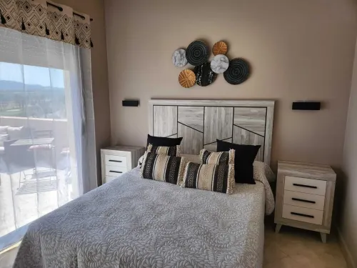 Ático Esquinero con Vistas al Valle del Este y a al mar con Piscina Comunitaria