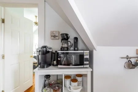 Renovated 2BR Retreat / Modern Comforts Included