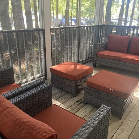 Sea Colony 2 Br, Screened Porch, Steps to Pool, Pickleball, Tennis