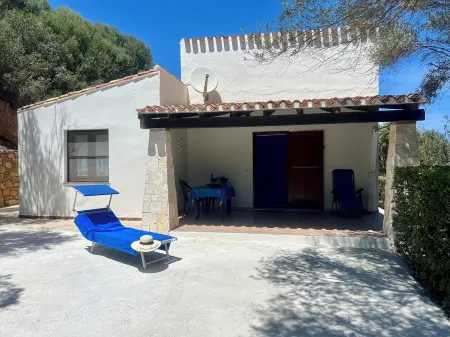 House "The two Lapwingsemi-detached portion)