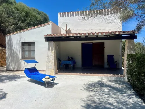 House "The two Lapwingsemi-detached portion) Hotels in Tertenia