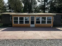 The Rested Duck Mallard Room Hotels in Alexander County