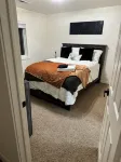Cozy Modern Farmhouse Apartment Hotels in der Nähe von King's Saddlery and Museum