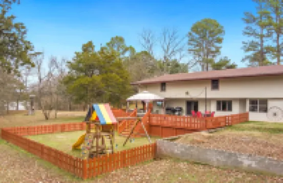 Ninnie & Papaw's Paradise Cove on Beaver Lake