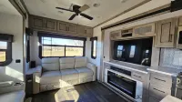Romantic Stay in  Beautiful New RV on 30 Acres Hotels in Wise County