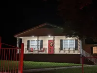 The Corner Cottage with Private Fishing Pond