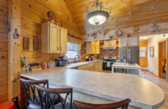 Cozy Vermont Log Cabin Chalet Only Minutes from Jay Peak Hotels in Franklin County