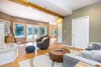 A lakefront retreat with hot tub