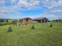 3 miles from Platte Creek boat dock & public hunting! فنادق في 