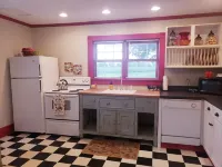 The Red Pump Inn~Est. 1812, One Bedroom Farmhouse