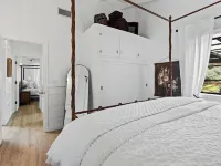 Montecito Cottage - Tuscan Farmhouse, Pool, Views Hotels in Alpine
