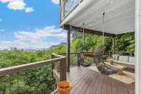 Whiteside Perch - Updated Home w/ Huge Views! Close to Everything! 트레일헤드 포르 옐로 마운틴 트레일 주변 호텔