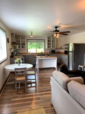 Farm Stay with outdoor firepit, Man Cave, animals