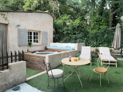Maisonnette de Vacance Avec son Jardin Hotels near So chic and choc