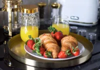 Modern flat in town centre | free parking | 5 minutes walk from the beach