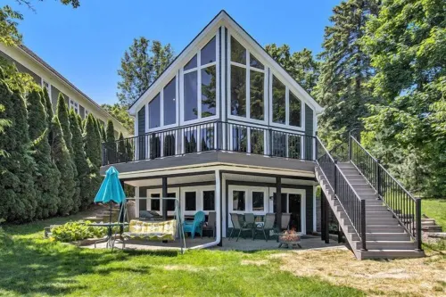 Panoramic view of spectacular all sports lake. 3 bed/3.5 bath