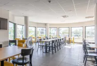 B&B Hotel Saint-Martin-De-Crau Alpilles Camargue Hotels in Saint-Martin-de-Crau