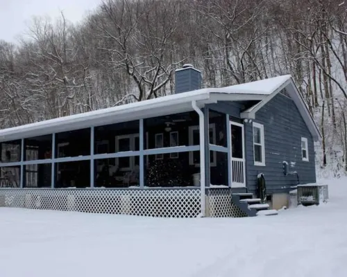 Creekside Cottage Near Nashville- Pet Friendly! Hotels in Cheatham County